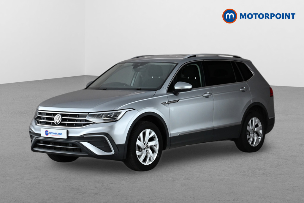 Volkswagen Tiguan Allspace Life Automatic Petrol SUV - Stock Number (1650903) - Passenger side front corner