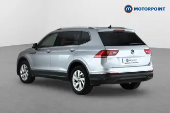 Volkswagen Tiguan Allspace Life Automatic Petrol SUV - Stock Number (1650903) - Passenger side rear corner