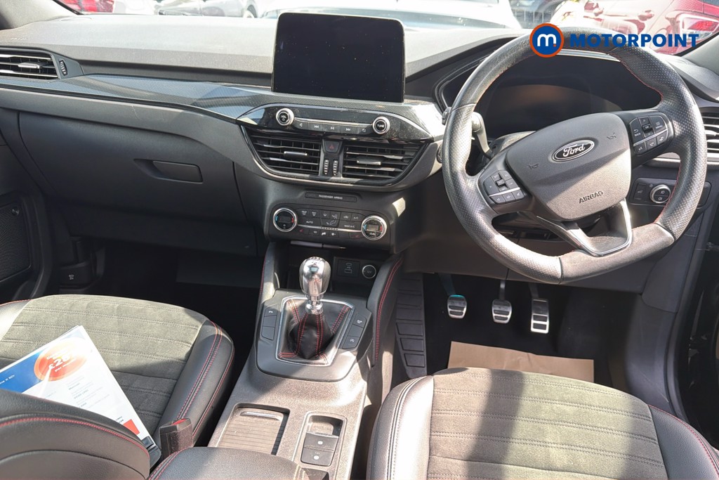 Ford Kuga St-Line X Manual Diesel SUV - Stock Number (1651426) - 1st supplementary image