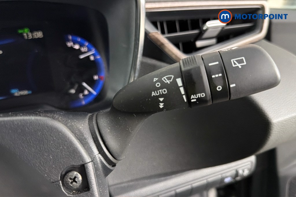 Toyota Corolla Trek Automatic Petrol-Electric Hybrid Estate - Stock Number (1651789) - 7th supplementary image