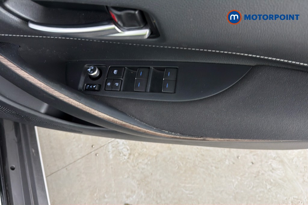 Toyota Corolla Trek Automatic Petrol-Electric Hybrid Estate - Stock Number (1651789) - 20th supplementary image