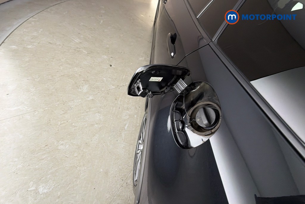 Toyota Corolla Trek Automatic Petrol-Electric Hybrid Estate - Stock Number (1651789) - 41st supplementary image
