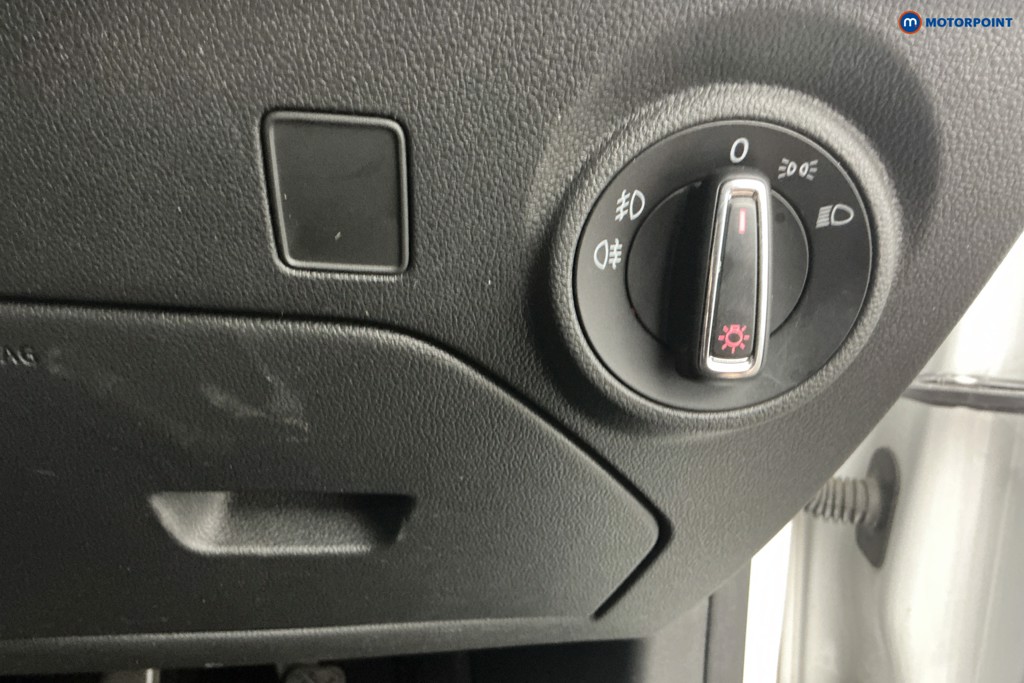 Seat Leon Se Dynamic Manual Petrol Hatchback - Stock Number (1651791) - 14th supplementary image