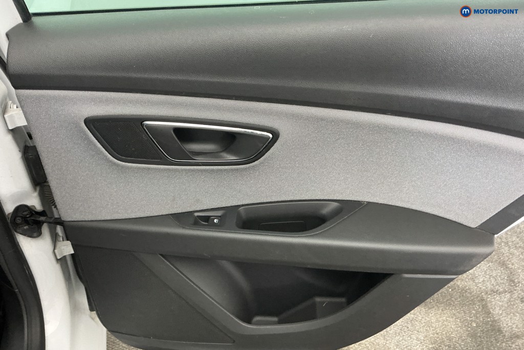 Seat Leon Se Dynamic Manual Petrol Hatchback - Stock Number (1651791) - 20th supplementary image