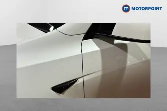 Tesla Model Y Long Range Automatic Electric SUV - Stock Number (1653885) - Passenger side front corner