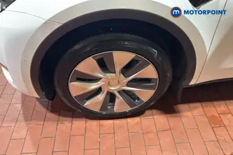 Tesla Model Y Long Range Automatic Electric SUV - Stock Number (1653885) - 44th supplementary image