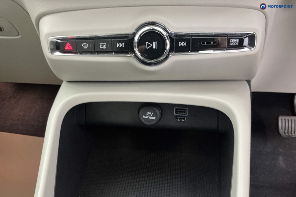 Volvo Xc40 Inscription Pro Automatic Petrol SUV - Stock Number (1654831) - 12th supplementary image