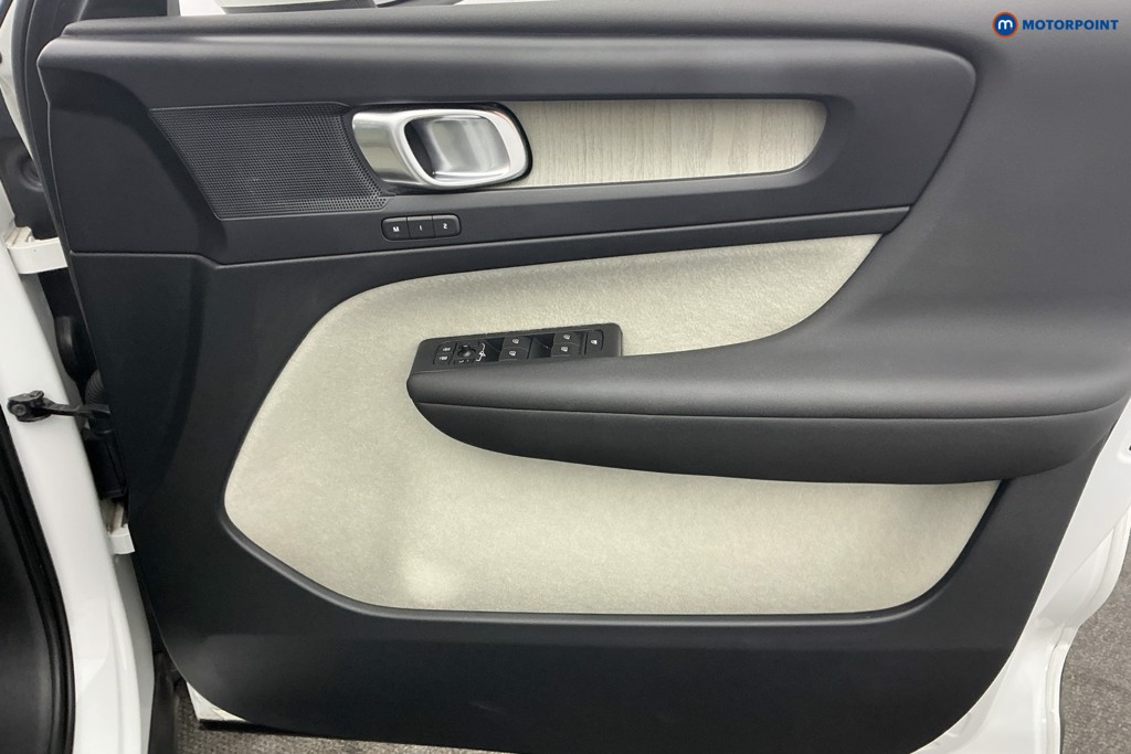 Volvo Xc40 Inscription Pro Automatic Petrol SUV - Stock Number (1654831) - 14th supplementary image