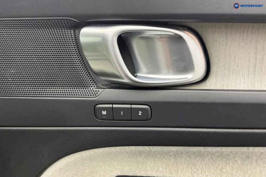 Volvo Xc40 Inscription Pro Automatic Petrol SUV - Stock Number (1654831) - 16th supplementary image