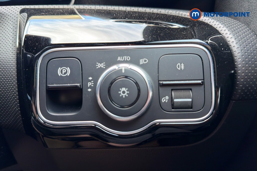 Mercedes-Benz A Class Amg Line Automatic Petrol Hatchback - Stock Number (1654971) - 18th supplementary image