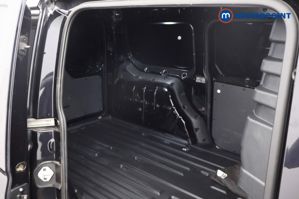 Ford Transit Connect Limited Automatic Petrol Plug-In Hybrid Panel Van - Stock Number (1655399) - 16th supplementary image