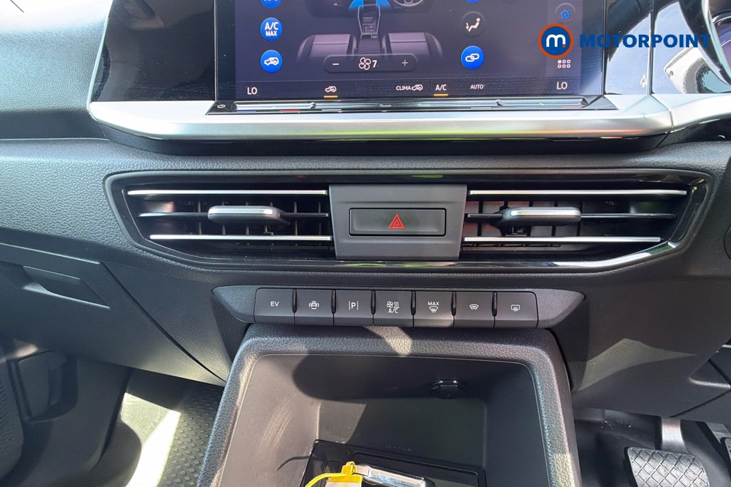 Ford Transit Connect Limited Automatic Petrol Plug-In Hybrid Panel Van - Stock Number (1655409) - 25th supplementary image