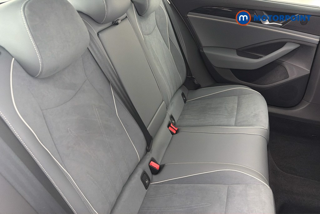Volkswagen Passat Life Automatic Petrol Plug-In Hybrid Estate - Stock Number (1655495) - 28th supplementary image