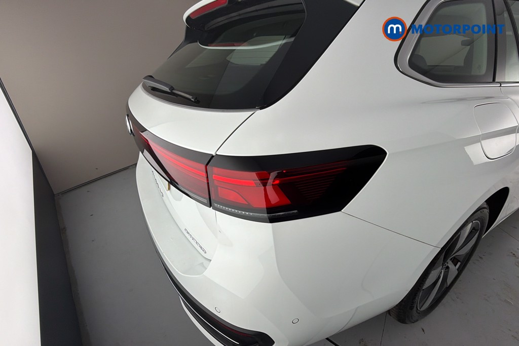 Volkswagen Passat Life Automatic Petrol Plug-In Hybrid Estate - Stock Number (1655495) - 38th supplementary image
