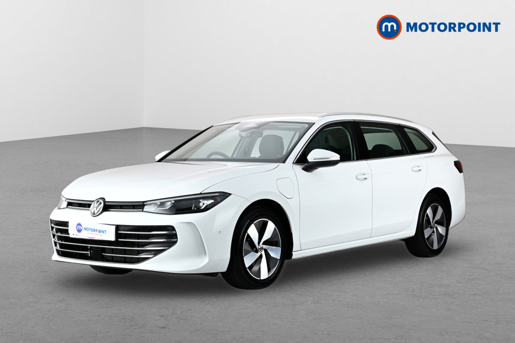 Volkswagen Passat Life Automatic Petrol Plug-In Hybrid Estate - Stock Number (1655495) - Passenger side front corner