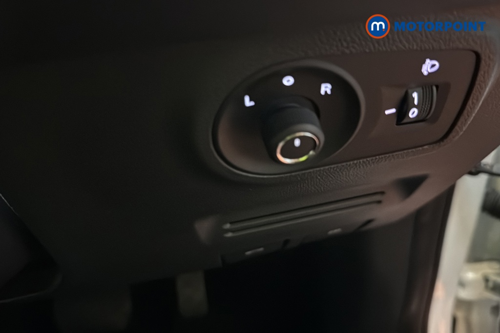 Mg Motor Uk ZS Excite Automatic Petrol SUV - Stock Number (1655744) - 11th supplementary image