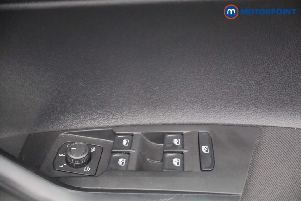 Volkswagen Polo Life Manual Petrol Hatchback - Stock Number (1655886) - 10th supplementary image