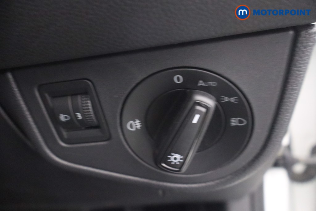 Volkswagen Polo Life Manual Petrol Hatchback - Stock Number (1655886) - 12th supplementary image