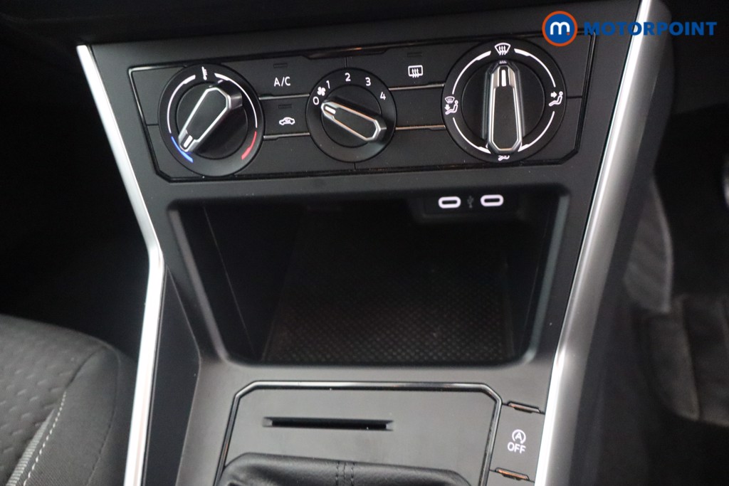 Volkswagen Polo Life Manual Petrol Hatchback - Stock Number (1655886) - 15th supplementary image