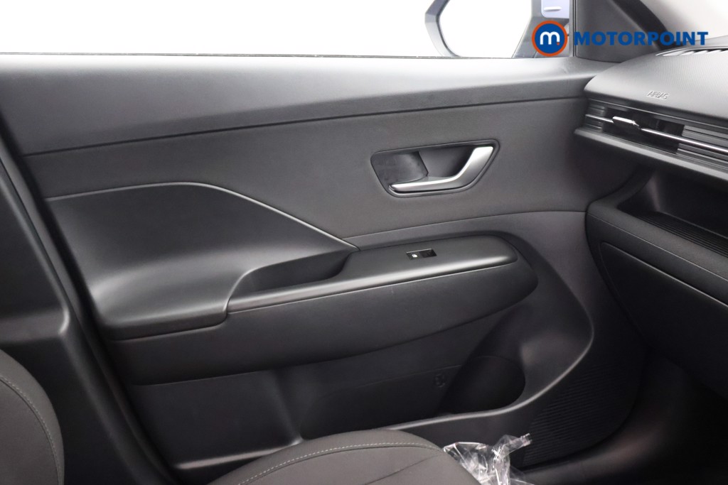 Hyundai Kona Advance Automatic Petrol-Electric Hybrid SUV - Stock Number (1656654) - 11th supplementary image