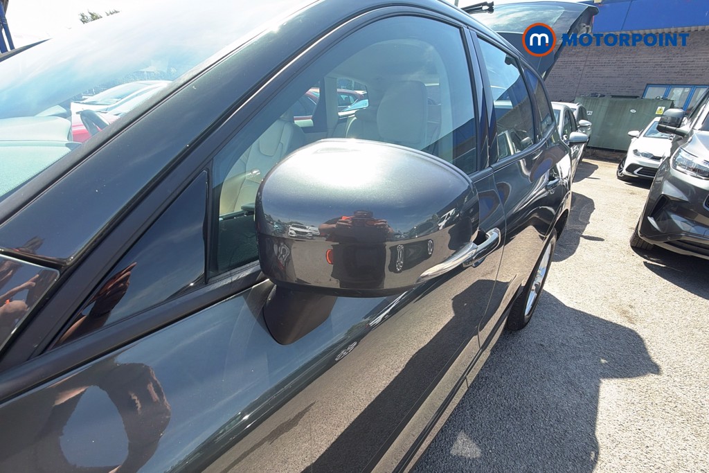 Volvo Xc60 Momentum Automatic Petrol SUV - Stock Number (1656842) - 43rd supplementary image