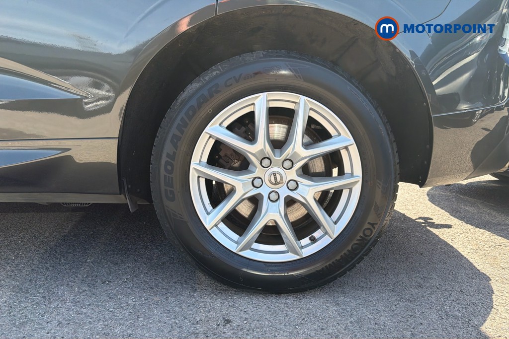 Volvo Xc60 Momentum Automatic Petrol SUV - Stock Number (1656842) - 48th supplementary image
