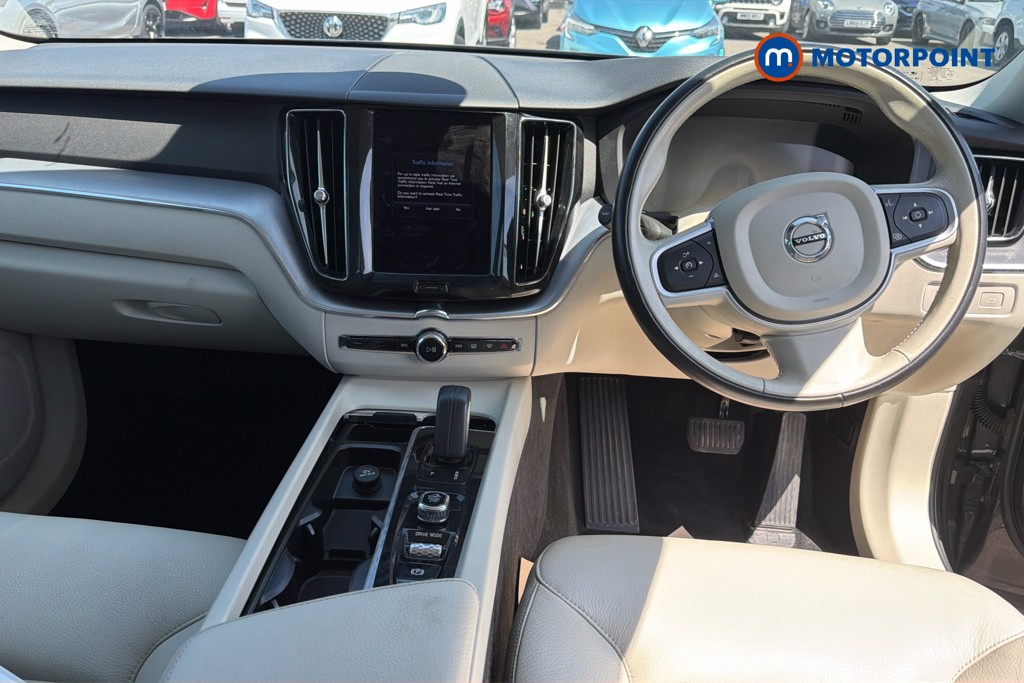 Volvo Xc60 Momentum Automatic Petrol SUV - Stock Number (1656842) - 1st supplementary image