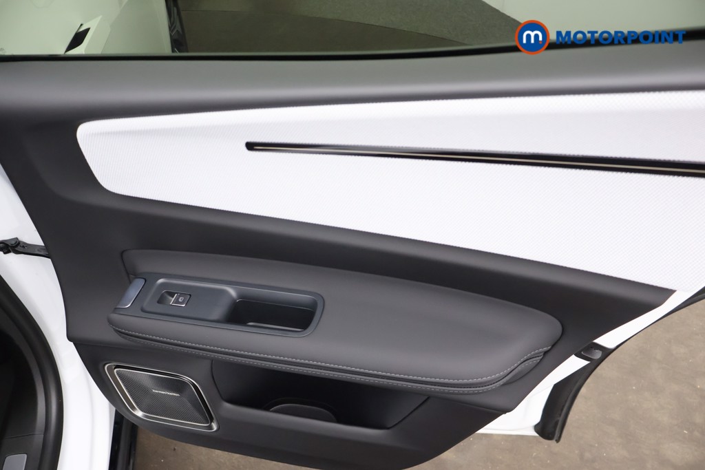 Polestar 4 Long Range Dual Motor Automatic Electric SUV - Stock Number (1656864) - 17th supplementary image