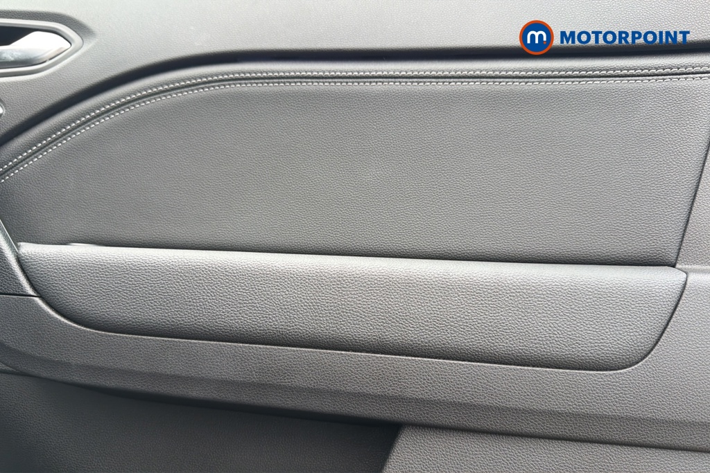 Renault Captur Techno Manual Petrol SUV - Stock Number (1657608) - 10th supplementary image