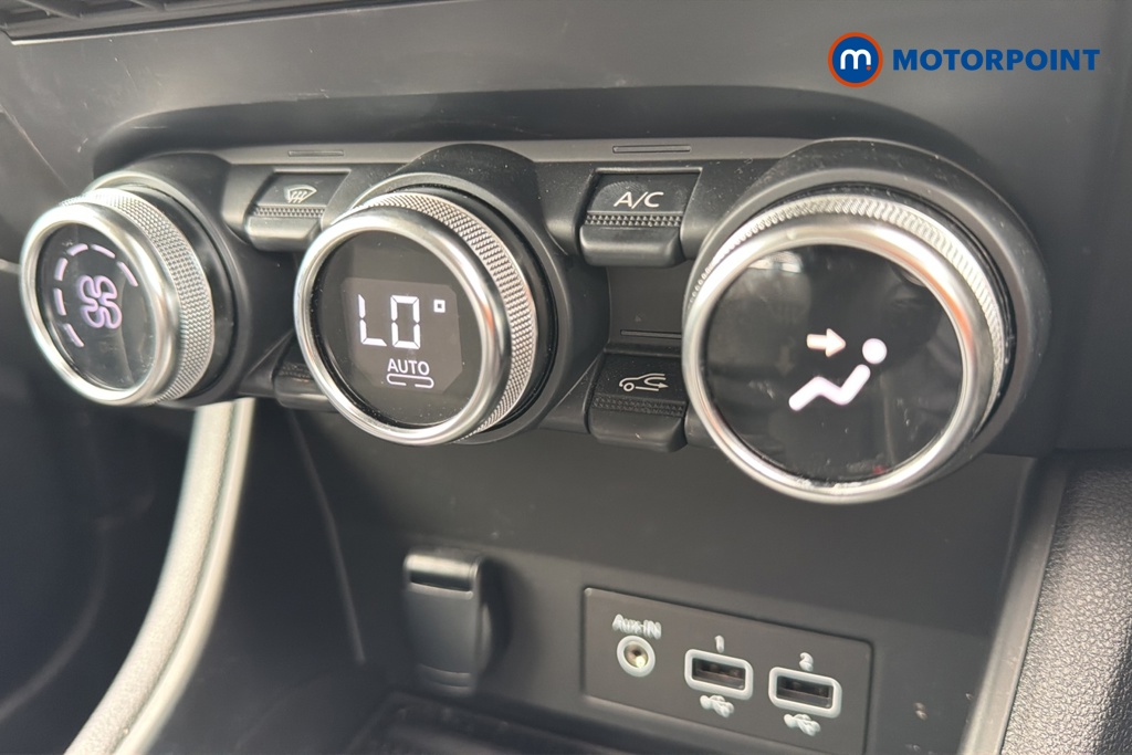 Renault Captur Techno Manual Petrol SUV - Stock Number (1657608) - 12th supplementary image