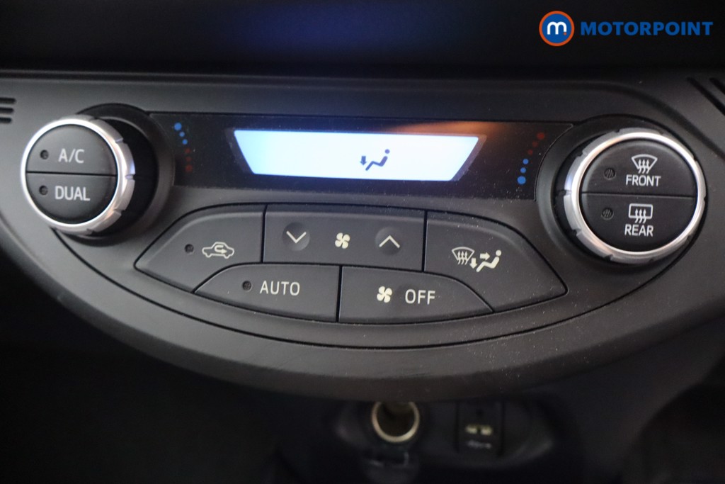 Toyota Yaris Y20 Automatic Petrol-Electric Hybrid Hatchback - Stock Number (1657985) - 17th supplementary image