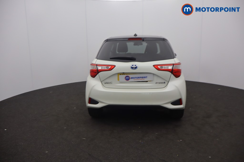 Toyota Yaris Y20 Automatic Petrol-Electric Hybrid Hatchback - Stock Number (1657985) - 1st supplementary image