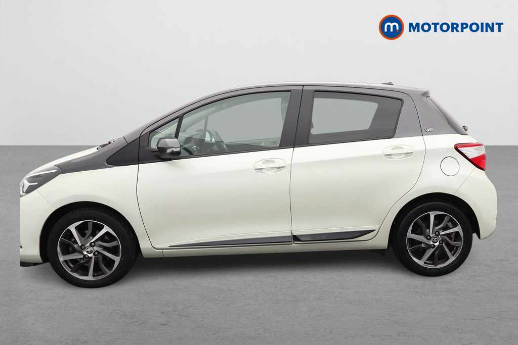 Toyota Yaris Y20 Automatic Petrol-Electric Hybrid Hatchback - Stock Number (1657985) - Passenger side