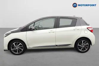 Toyota Yaris Y20 Automatic Petrol-Electric Hybrid Hatchback - Stock Number (1657985) - Passenger side