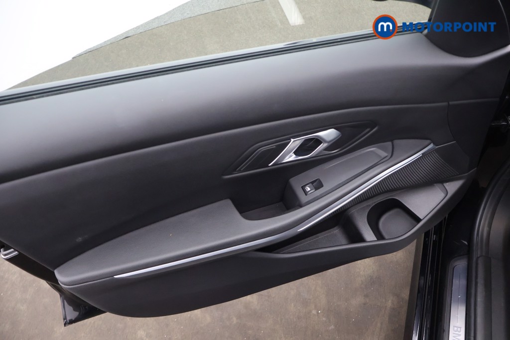BMW 3 Series Sport Automatic Petrol Plug-In Hybrid Saloon - Stock Number (1658028) - 22nd supplementary image
