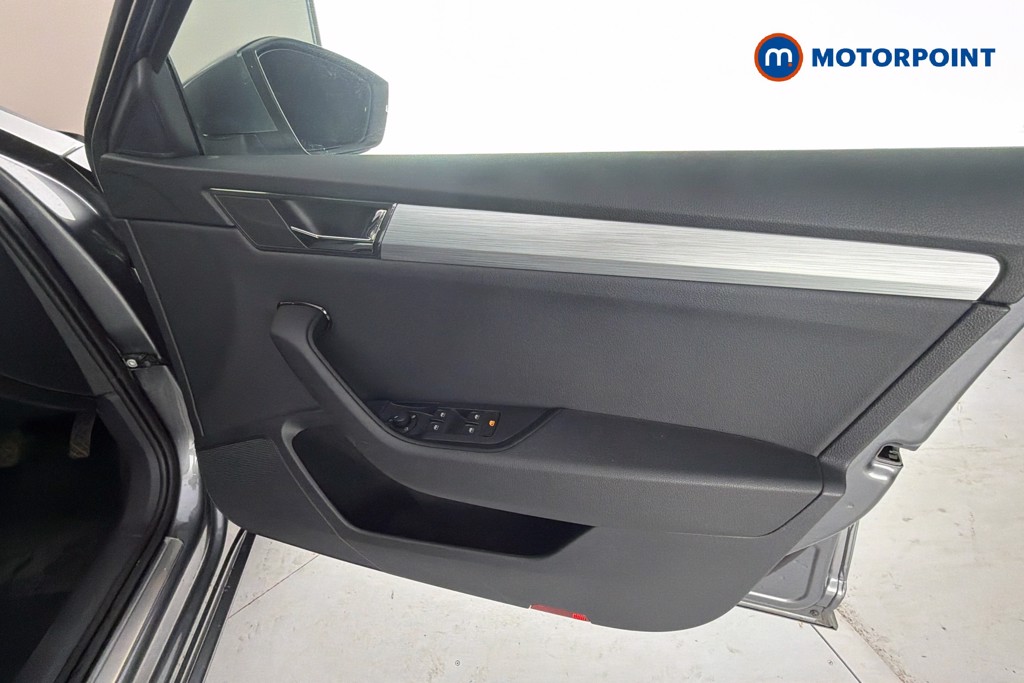 Skoda Superb Se Technology Automatic Petrol Plug-In Hybrid Estate - Stock Number (1658046) - 19th supplementary image