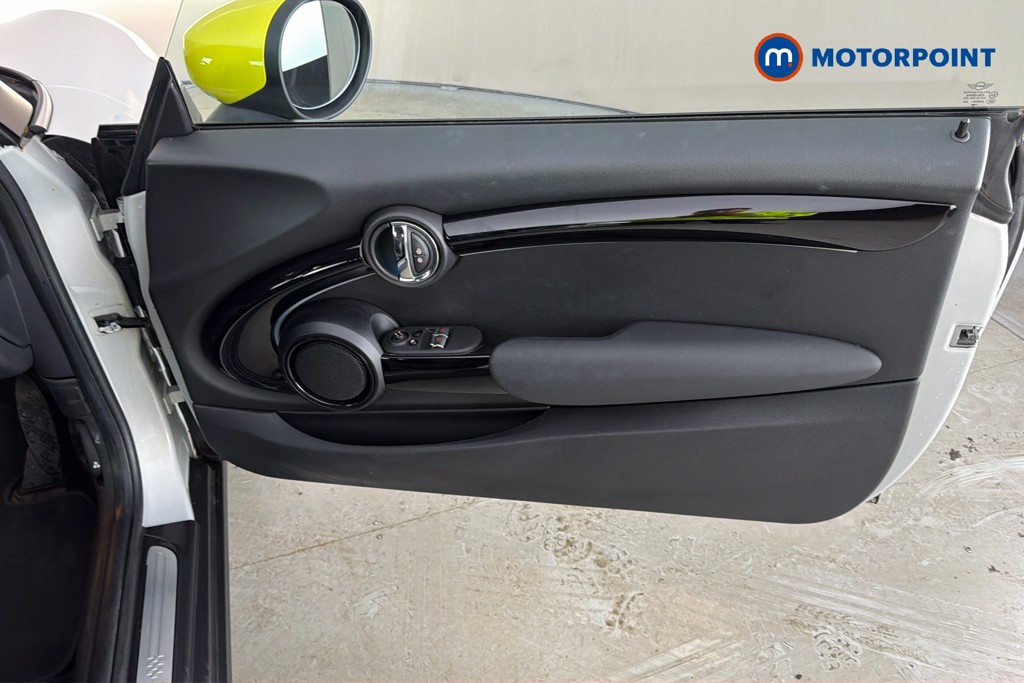 Mini Hatchback Cooper S Level 2 Automatic Electric Hatchback - Stock Number (1658203) - 19th supplementary image