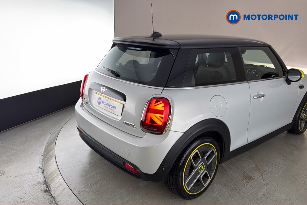 Mini Hatchback Cooper S Level 2 Automatic Electric Hatchback - Stock Number (1658203) - 38th supplementary image