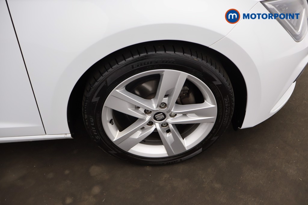 Seat Leon FR Manual Petrol Estate - Stock Number (1658312) - 4th supplementary image