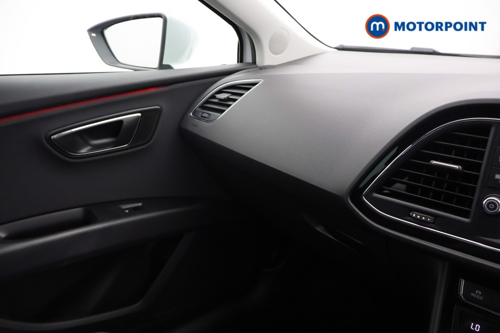 Seat Leon FR Manual Petrol Estate - Stock Number (1658312) - 10th supplementary image