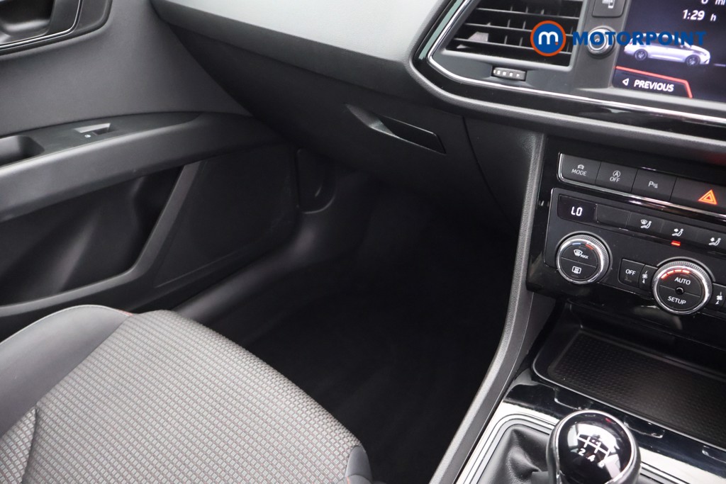 Seat Leon FR Manual Petrol Estate - Stock Number (1658312) - 12th supplementary image
