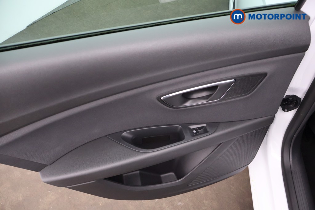 Seat Leon FR Manual Petrol Estate - Stock Number (1658312) - 20th supplementary image