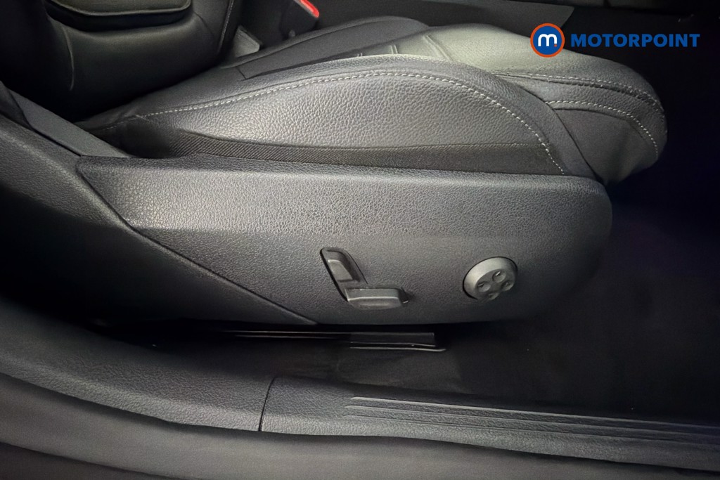 Mercedes-Benz C Class Amg Line Automatic Petrol Estate - Stock Number (1658318) - 25th supplementary image