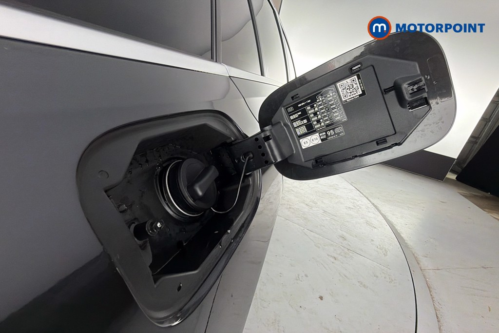 Mercedes-Benz C Class Amg Line Automatic Petrol Estate - Stock Number (1658318) - 41st supplementary image