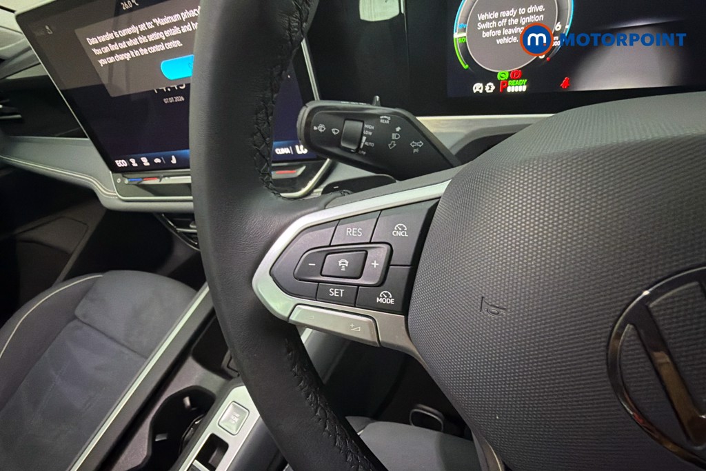 Volkswagen Passat Life Automatic Petrol Plug-In Hybrid Estate - Stock Number (1658413) - 3rd supplementary image