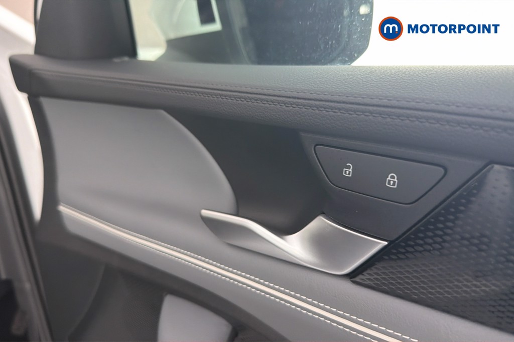 Volkswagen Passat Life Automatic Petrol Plug-In Hybrid Estate - Stock Number (1658413) - 42nd supplementary image