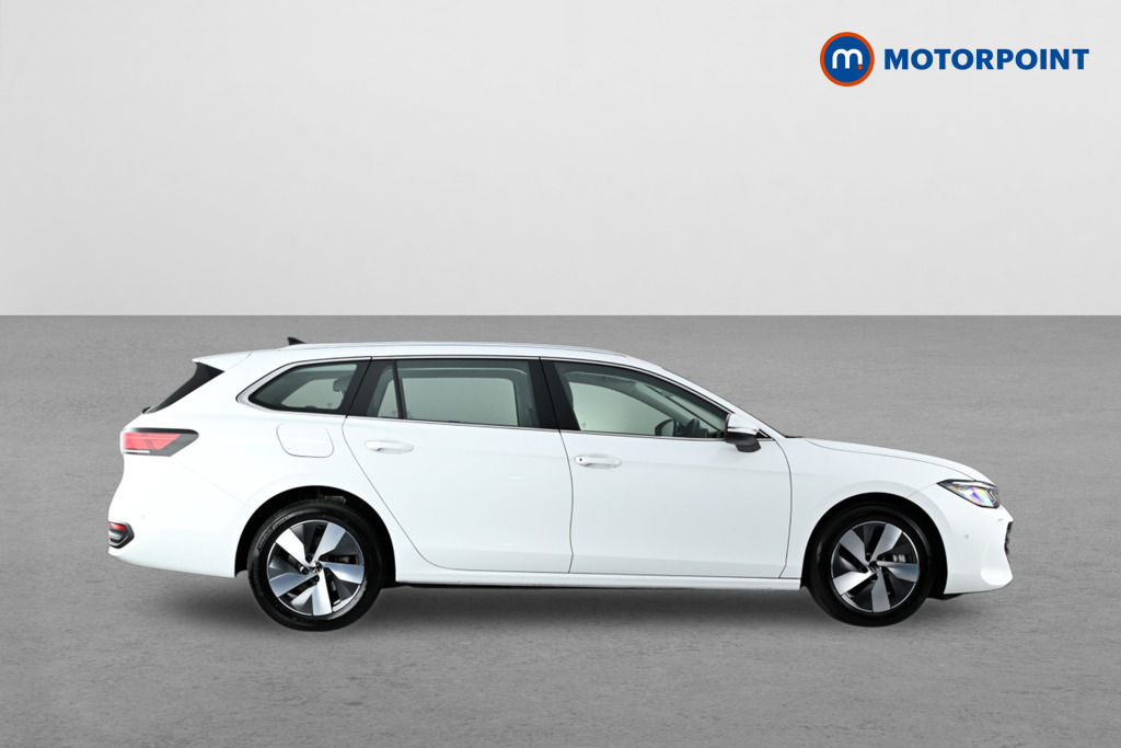 Volkswagen Passat Life Automatic Petrol Plug-In Hybrid Estate - Stock Number (1658413) - Drivers side