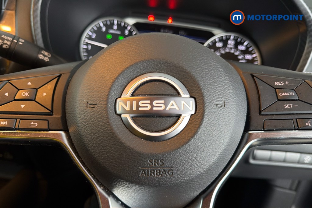 Nissan Juke N-Connecta Manual Petrol SUV - Stock Number (1658426) - 5th supplementary image
