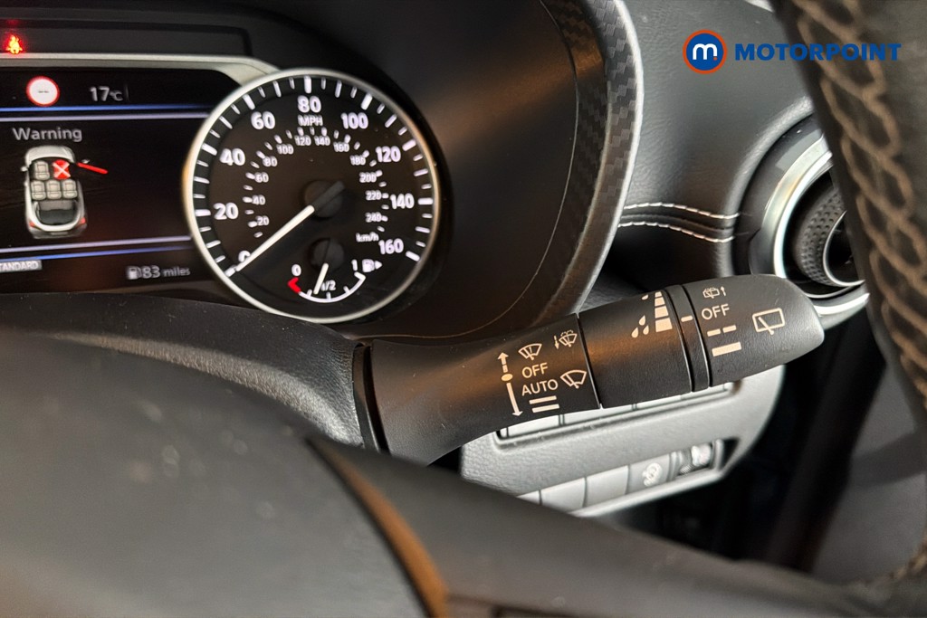 Nissan Juke N-Connecta Manual Petrol SUV - Stock Number (1658426) - 7th supplementary image