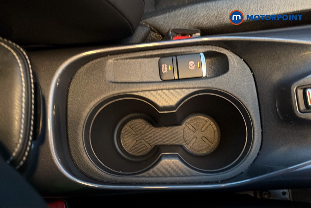 Nissan Juke N-Connecta Manual Petrol SUV - Stock Number (1658426) - 16th supplementary image